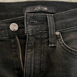 Joe’s black skinny jeans size 25